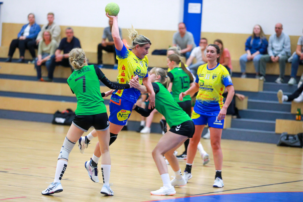 HcTvRhedeII_SvNeukirchen_150924_056 | Bildergalerie von Sport-Ereignissen aber auch von weiteren spannenden Dingen - nicht nur vom Niederrhein. In Anlehnung an den bekannten Spruch von Hanns Dieter Hüsch heißt das Motto: "Niederrhein ist überall".  - Realisiert mit Pictrs.com