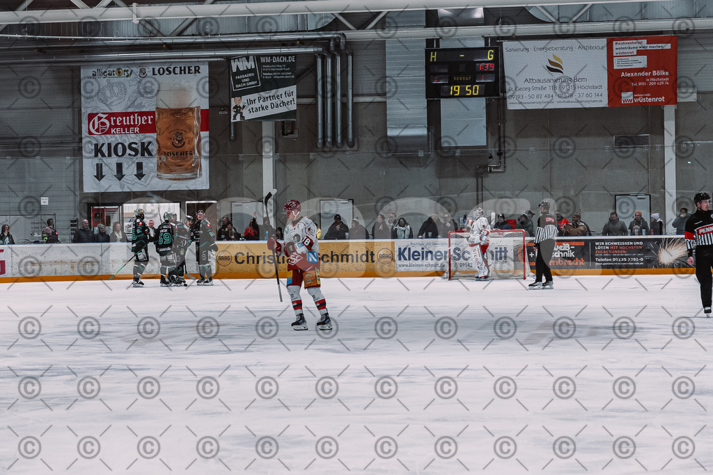 Alligators_vs_Deggendorf_30_11_2025-085 | Höchstadt Alligators Fotogalerie: Eishockey-Action aus Franken. Professionelle Spielfotos, Portraits & Stadionbilder zum Download. Jetzt entdecken! - Realisiert mit Pictrs.com