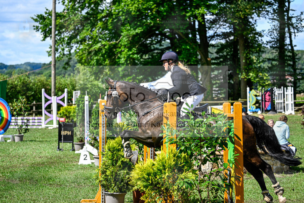 Bissendorfer Reitertage | Entdecke hochwertige Reitturnierfotos von Foto Oger. Professionell, emotional und authentisch – jetzt Lieblingsmomente im Shop bestellen. - Realisiert mit Pictrs.com