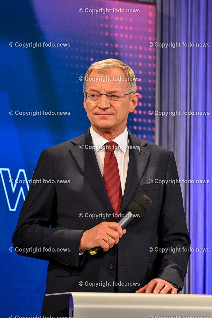 Pressewahldienst Linz zur Nationalratswahl 2024_ 29.09.2024-65 | 29.09.2024, Ursulinenhof Linz AUT, Nationalratswahl 2024, Pressewahldienst im Bild LH Thomas Stelzer (VP, Landeshauptmann Ooe)