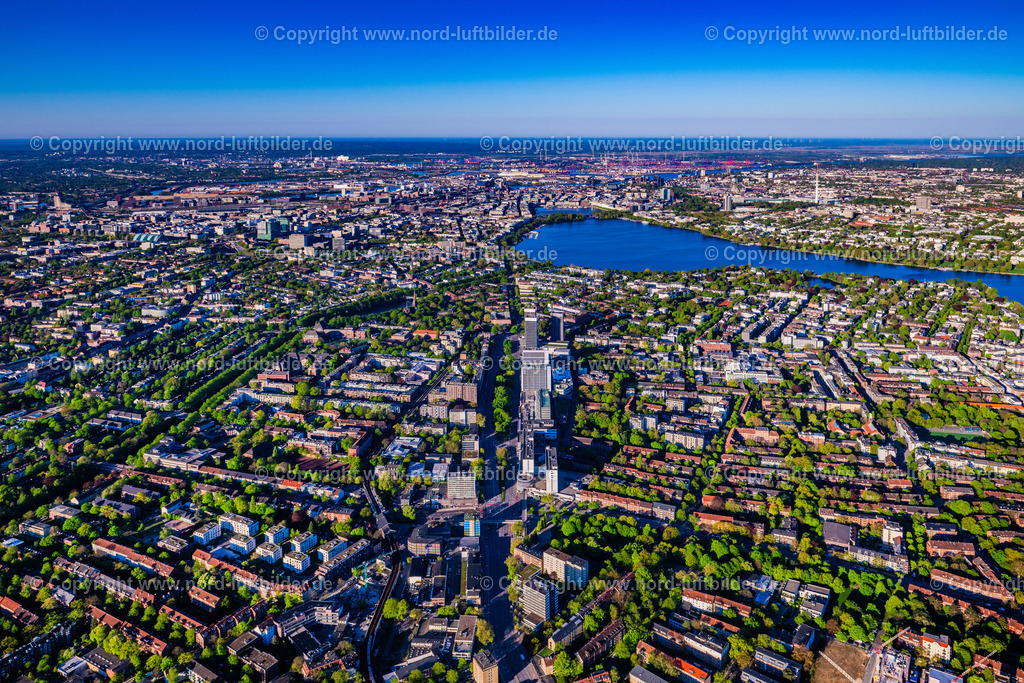 Hamburg_Mundsburg_ELS_9715270425 | HAMBURG 27.04.2025 Stadtteil Mundsburg in Hamburg, Deutschland. // Cityscape of the district Mundsburg in Hamburg, Germany. Foto: Martin Elsen
