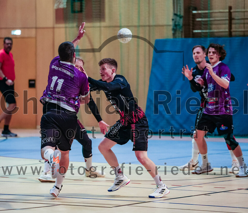 2023-11-26_044_SpVgg_Altenerding_gegen_TSV_1861_Mainburg | Erding, Deutschland, 26.11.2023:
Handball, Bezirksoberliga Männer 2023 / 2024, 9. Spieltag, SpVgg Altenerding gegen TSV 1861 Mainburg, Endergebnis: 34:20

Christian Loris (SpVgg Altenerding, #11)

Foto: Christian Riedel / fotografie-riedel.net