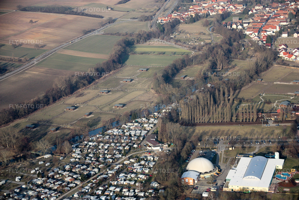 Luftbild: Mhou Straußenfarm am Campingplatz in Rülzheim im Bundesland Rheinland-Pfalz in Deutschland. Foto: IMG_17166.jpg vom 28.02.2009 durch Werner Riehm/FLY-FOTO.de