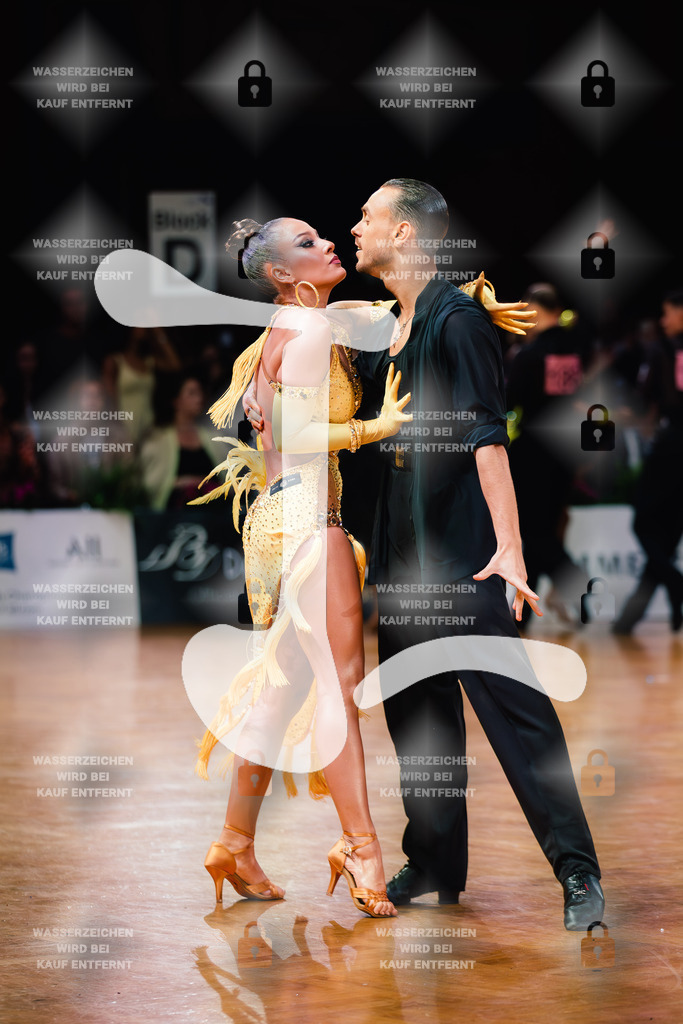 GOC 2025 - WDSF GrandSlam Latin 30th (22) Andrei Petcu _ Alexandra Motoc (Germany)-2025-08-23-2221 | Webshop for digital downloads and prints of dance sport, event & show photographer Julian Link - Realisiert mit Pictrs.com