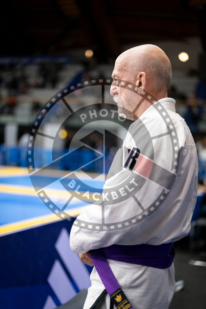 20240125PBB02440 | Fighters compete during the sixth day of the Brazilian Jiu-jitsu European Championship of the IBJJF in Paris, France, on January 25, 2024.