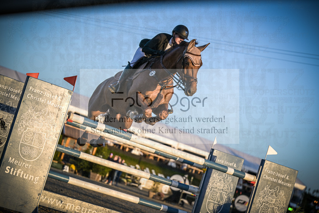 DOS_0092 | Entdecke hochwertige Reitturnierfotos von Foto Oger. Professionell, emotional und authentisch – jetzt Lieblingsmomente im Shop bestellen.Deutschlandweite Turnierfotografie. - Realisiert mit Pictrs.com