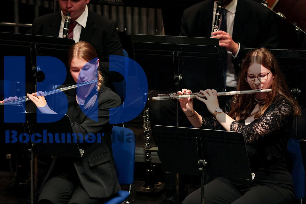 Maerkisches Jugendsinfonieorchester (MJO) {date} -  | {headline}(Foto: Sebastian Sendlak / BOND) - Realisiert mit Pictrs.com