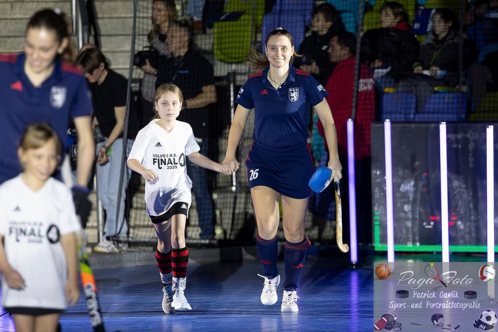 Volvo E.R.B. Final 4 Halbfinale Frauen: Mannheimer HC - Düsseldorfer HC, 25.01.2025 | Elisa Gräve (Düsseldorfer HC #26), Mannheimer HC - Düsseldorfer HC, Frankfurt, Süwag Arena, 25.1.2025 - Realisiert mit Pictrs.com