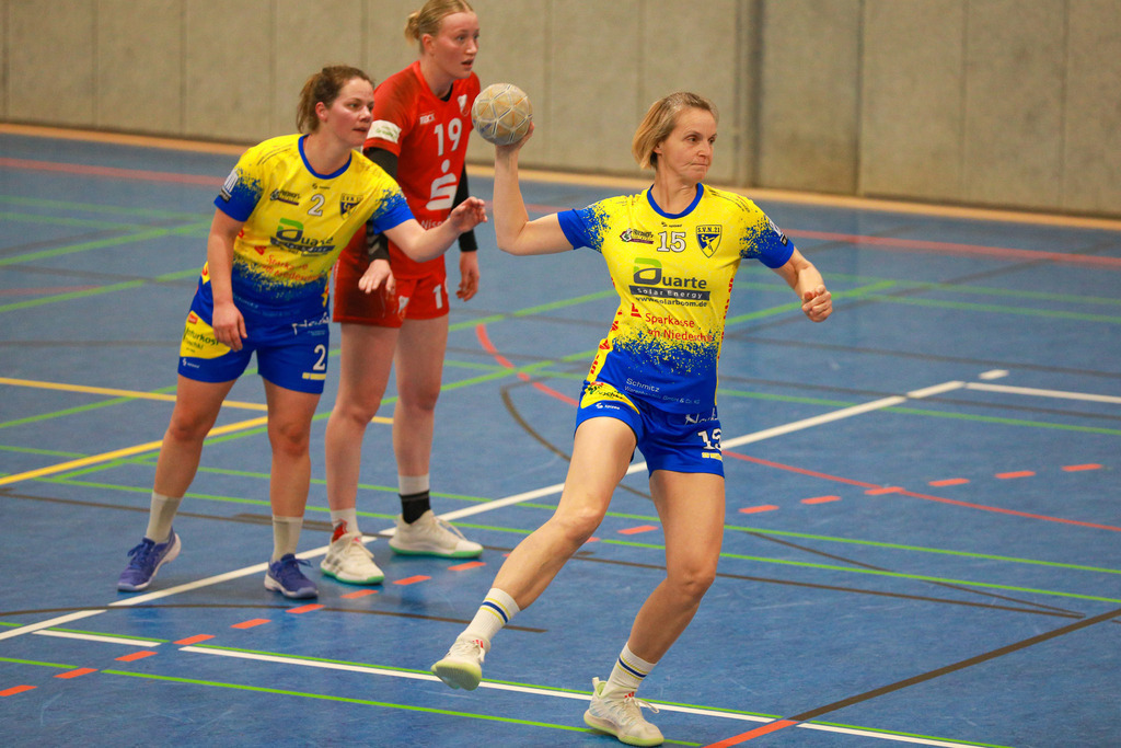 SvSchermbeck_SVN_061225_168 | Bildergalerie von Sport-Ereignissen aber auch von weiteren spannenden Dingen - nicht nur vom Niederrhein. In Anlehnung an den bekannten Spruch von Hanns Dieter Hüsch heißt das Motto: "Niederrhein ist überall".  - Realisiert mit Pictrs.com