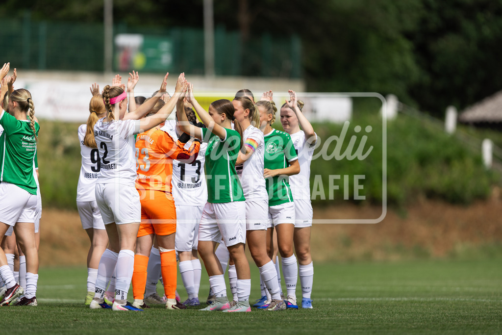 Fußball I Frauen I Testspiel I SpVg Aurich - DJK Arminia Ibbenbüren I 15321 | realhellocedii - Realisiert mit Pictrs.com