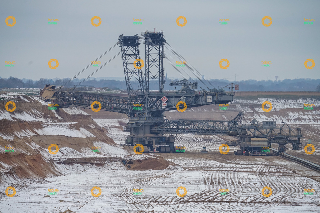 Tagebau Garzweiler leichter Schnee  | Foto: Daniel Böhm | bonum.media - Realisiert mit Pictrs.com