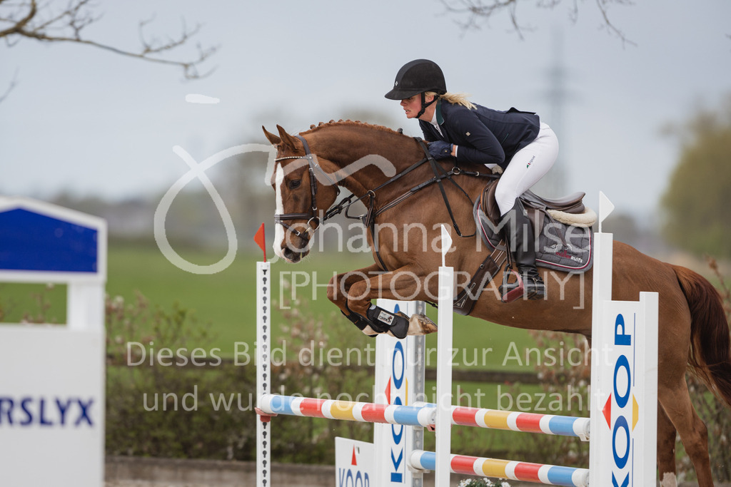 230425_Lemwerder_SprPf-A1St-129 | Deine schönsten Turniermomente als professionelle Fotos! Entdecke hochwertige Pferdesport-Fotografie im Online-Shop. Jetzt Fotos finden & bestellen!