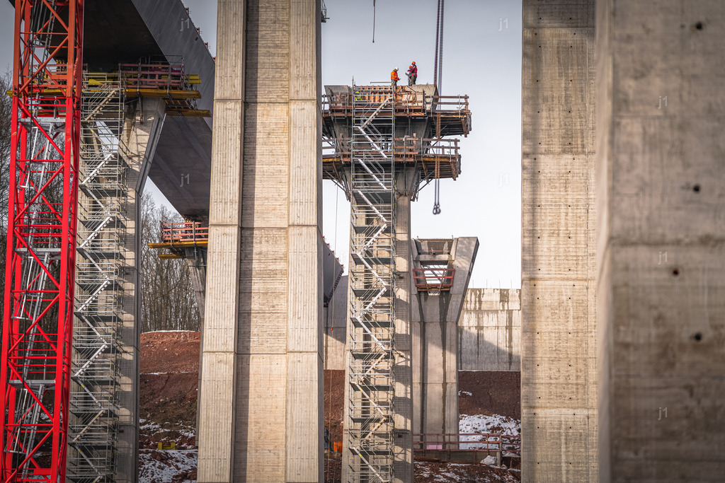 2026-02-04_Oberthulba_041 | Luftbild, Drohne, Multicopter, Bayern, Luftbilder, Luftbildshop, Jan R. Schäfer, aerialphotography, Abzüge, Luftaufnahmen, J1-Luftbild, J1-Fotografie und Luftbildservice, Würzburg, fineart, Abzüge, Drucke, Glasdruck - Realisiert mit Pictrs.com