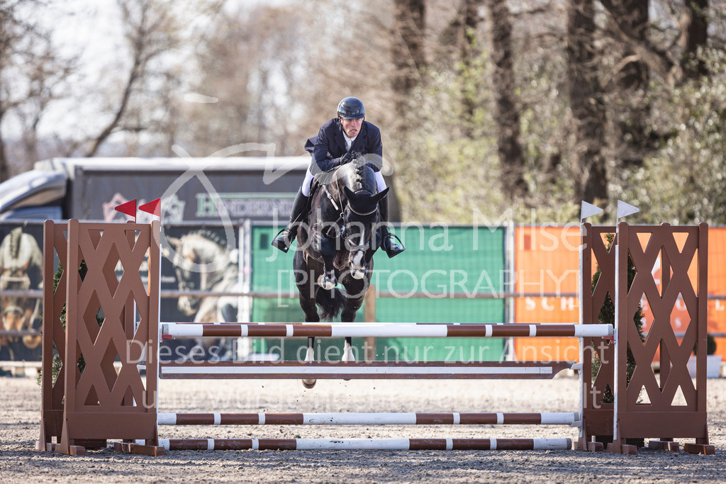 250408_Mühlen_SprPf-A2-293 | Deine schönsten Turniermomente als professionelle Fotos! Entdecke hochwertige Pferdesport-Fotografie im Online-Shop. Jetzt Fotos finden & bestellen!