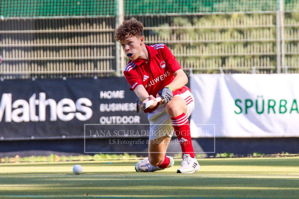 MU16 Regionalliga WDM HF RWK-DHC 21.09.24 Köln_10 | lanaschraderfotografie - Realisiert mit Pictrs.com