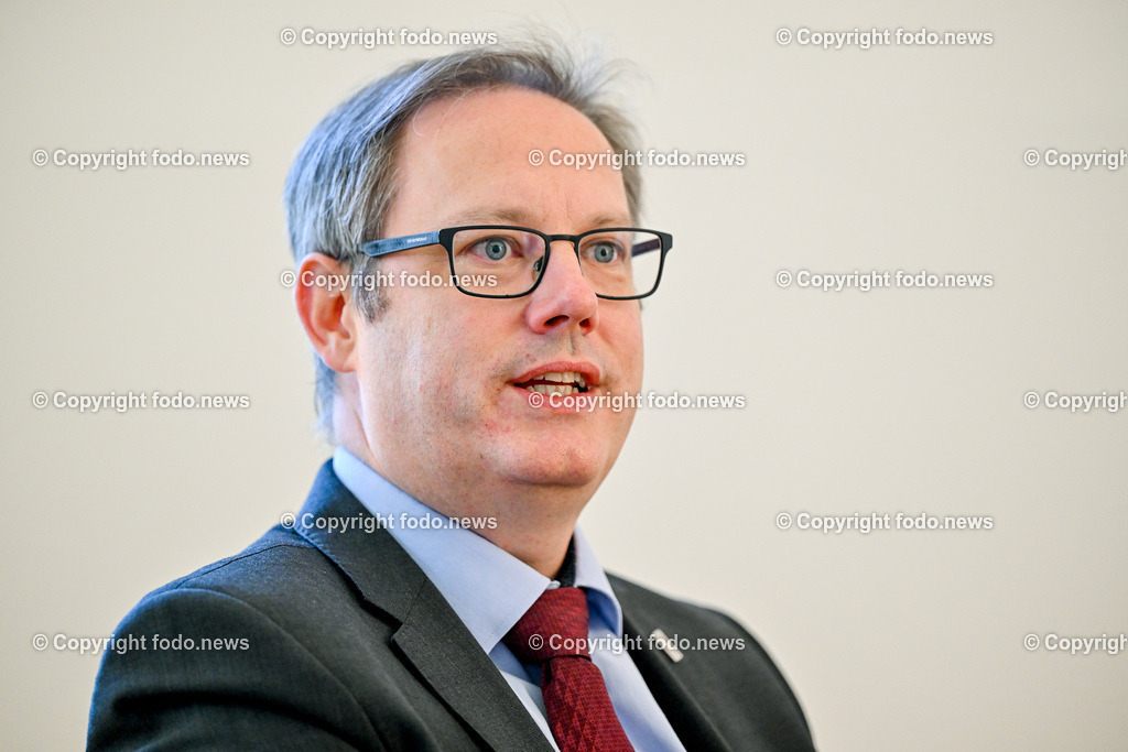 Stefan Koch (Rektor Johannes Kepler Universitaet Linz_ JKU)_ 27.09.2023-17 | 27.09.2023, Johannes Kepler Universitaet Linz, AUT, Stefan Koch, im Bild Stefan Koch (Rektor Johannes Kepler Universitaet Linz, JKU)