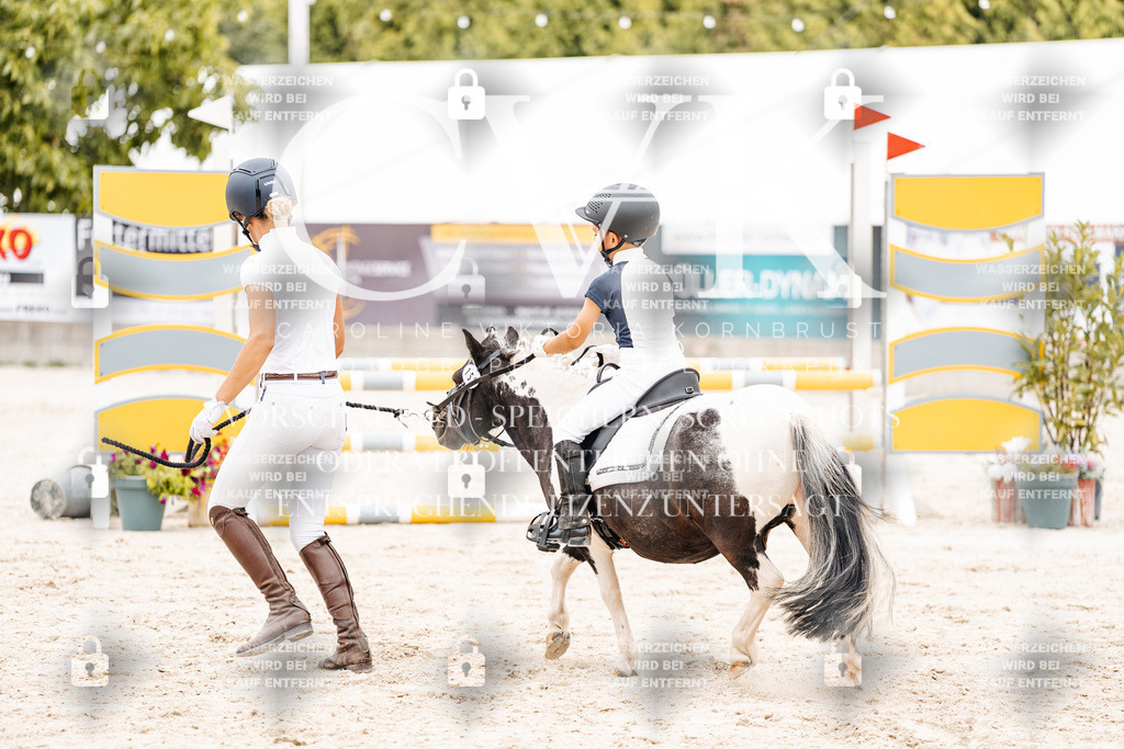 CK907430 | Turnierfotografie Pferdefotografie Trier Rheinland-Pfalz Pferdesport Reitsport Tierfotografie Sportfotografie Pferdevideo Pferdevideografie Equestrianvideography equestrianphotography  - Realisiert mit Pictrs.com