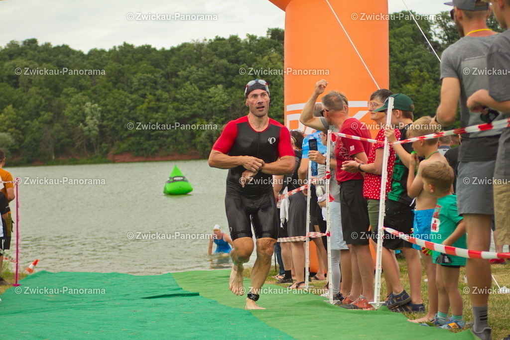 2023_0630_KoberTriathlon_Jeder0051 | Urban. Natur. Panorama. Luftbild. 
Der Bildershop für aufregende Perspektiven!
Für Deko, Wandbild und Kalender!
Wir bringen LED-Bilder zum Leuchten!
