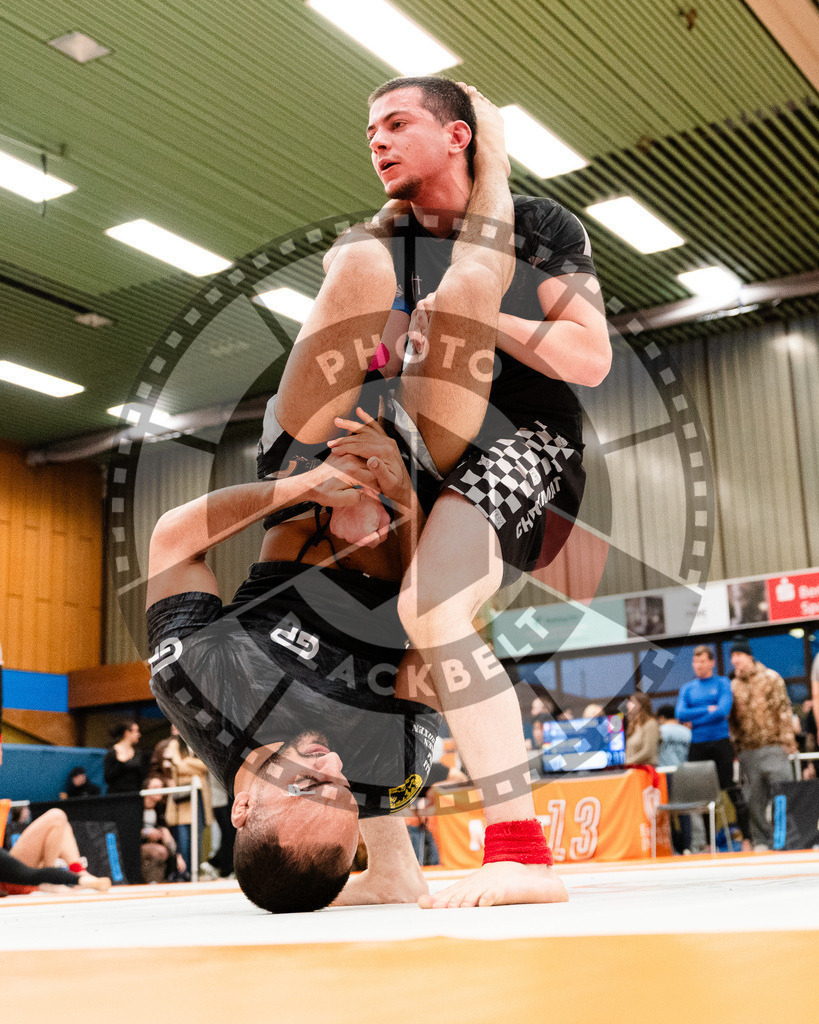 20251122PBB14573 | Athletes compete during the Grappling Industries Berlin Jiu-Jitsu and Grappling Championship, on November 22, 2025 in Berlin, Germany. © photoblackbelt