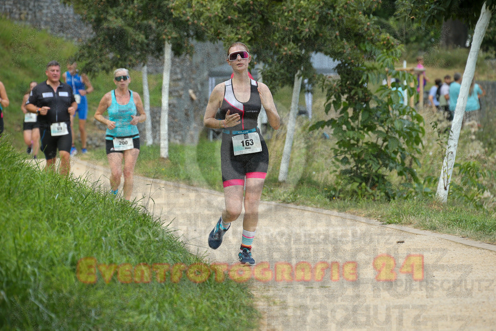 250824_1256_EX1_0955 | Sportfotografie im Rhein-Sieg Kreis, Köln, Bonn, NRW, Rheinland Pfalz, Hessen, etc. Unser Tätigkeitsfeld umfasst den Laufsport vom Volkslauf über den Marathon, Duathlon, Triathon bis zum Ultralauf wie Kölnpfad Ultra oder Schindertrail.