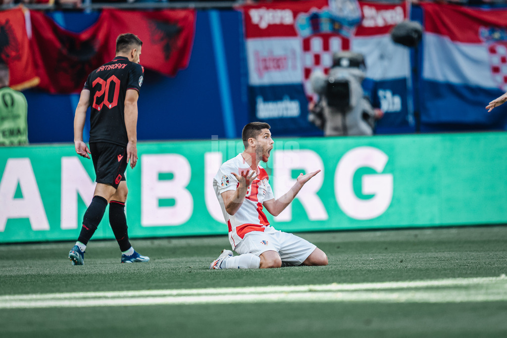 Fußball | Herren | UEFA-Fußball-Europameisterschaft 2024 | Gruppe B | Kroatien vs. Albanien | 19.06.2024 | Andrej Kramaric (#9, Kroatien) ärgert sich