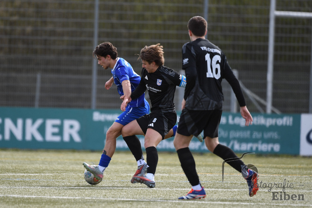 FC Rastede-VFl Stenum | Herren Bezirksliga 2; FC Rastede (blau)-VFL Stenum (schwarz) am 29.03.2026 in Rastede (Sportanlage Köttersweg), Photo: Philip Eiben 2026 - Realisiert mit Pictrs.com