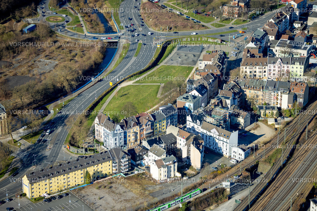 Hagen250302659 | Luftbild, Bahnhofshinterfahrung, Park und Grünfläche "Bohne" und Varta Insel, Wohngebiet Wehringhausen, Hagen, Ruhrgebiet, Nordrhein-Westfalen, Deutschland