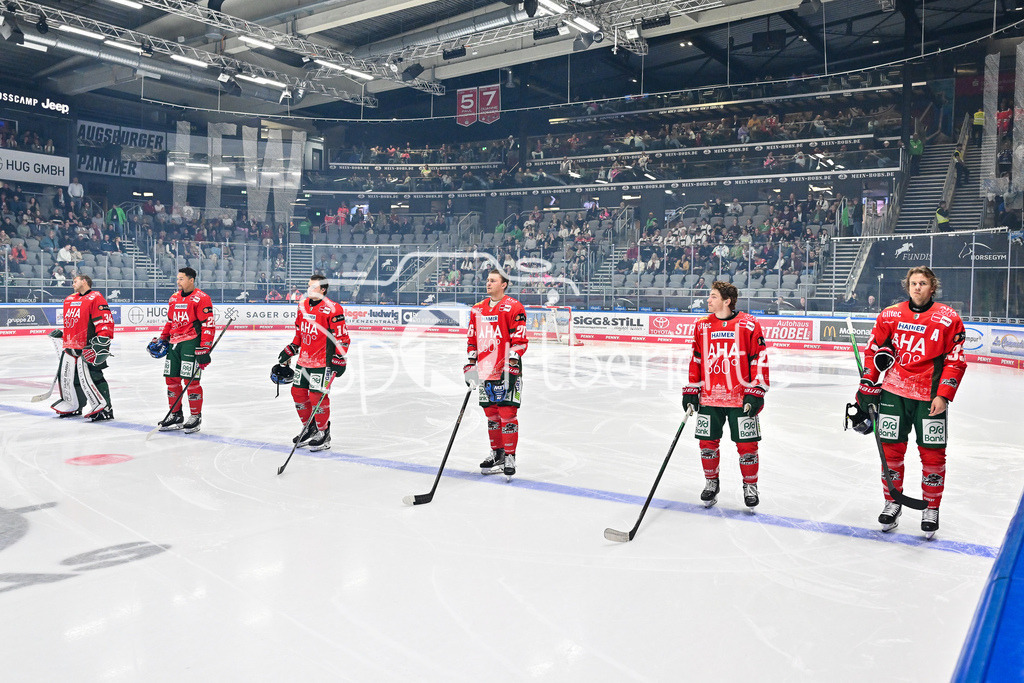 Augsburger Panther - Iserlohn Roosters | Die Starting Six der Panther gegen Iserlohn / Penny DEL: Augsburger Panther - Iserlohn Roosters; Curt Frenzel Stadion am 21.09.2025