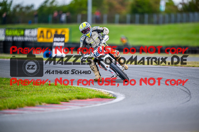 MaZZes_FotoMatrix_231001_5114 | UE40