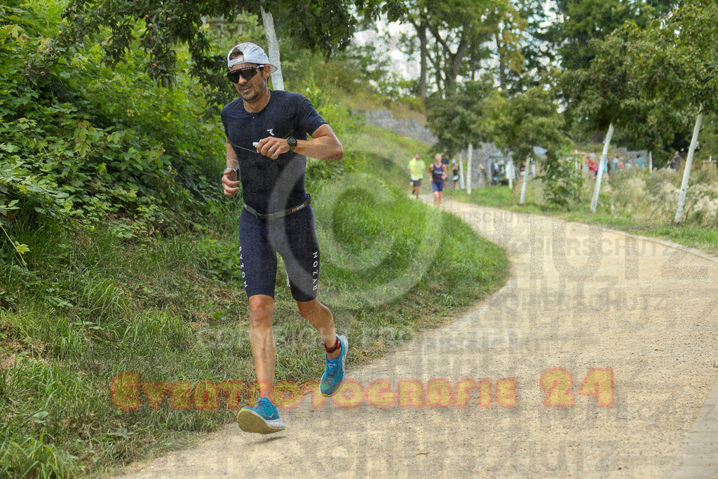250824_1354_EX1_4191 | Sportfotografie im Rhein-Sieg Kreis, Köln, Bonn, NRW, Rheinland Pfalz, Hessen, etc. Unser Tätigkeitsfeld umfasst den Laufsport vom Volkslauf über den Marathon, Duathlon, Triathon bis zum Ultralauf wie Kölnpfad Ultra oder Schindertrail.