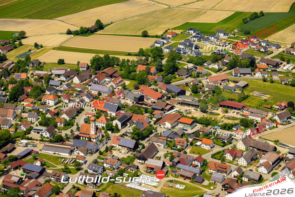 Das Luftbild zeigt  Winterrieden - Die Luftaufnahme wurde 2023 vom UL-Flugzeug aus erstellt ( keine Drohne ) - Hochauflösende Luftaufnahme - Für grossformatige Ausdrucke geeignet. Die Geschenkidee !Mit Lizenz und Bildrechte bestellbar