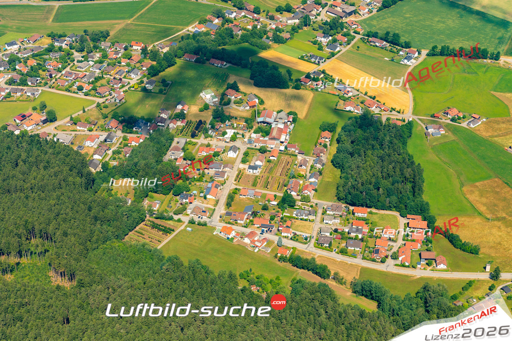 Das Luftbild zeigt : Geigen Willmering - Die Luftaufnahme wurde 2023 vom UL-Flugzeug aus erstellt ( keine Drohne ) - Hochauflösende Luftaufnahme - Für grossformatige Ausdrucke geeignet. Die Geschenkidee !Mit Lizenz und Bildrechte bestellbar