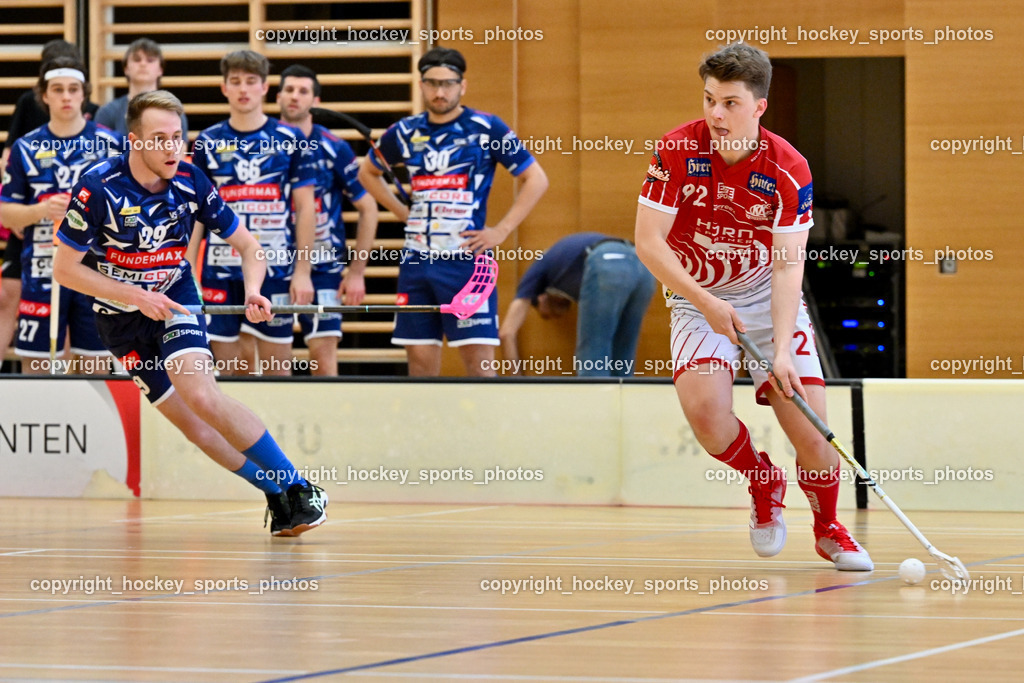VSV Unihockey vs. KAC Floorball | #29 Anze Brajic VSV Unihockey, #92 Maximilian Mörtl KAC Floorball, VSV Unihockey vs. KAC Floorball, VSV Unihockey vs. KAC Floorball am 12.04.2025 in Villach (Ballspielhalle St. Martin), Austria, (Photo by Bernd Stefan)