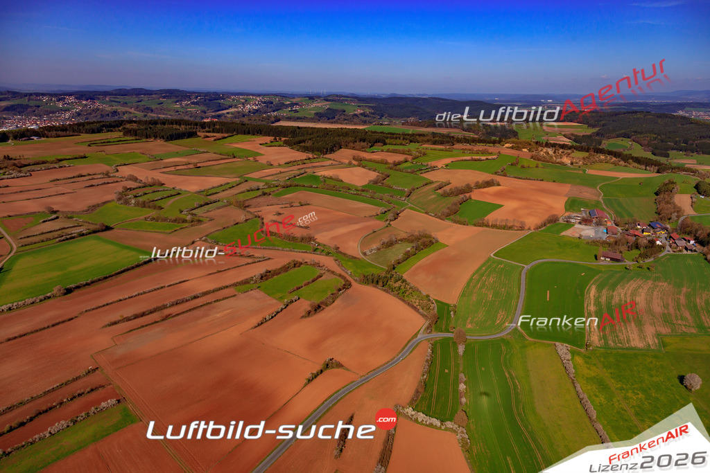 Die Luftaufnahme der Stadt Marktrodach wurde 2017 vom Flugzeug heraus erstellt ( keine Drohne )- hohe Auflösung für beste Qualität