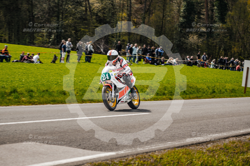 0576 - Bergrennen Landshaag2026 | BREITBILD Austria Webshop

Finde Fotos von: Breitbild, Breitbild Austria, Landshaag, Europeanbikers, KTM, BMW, Bergrennen, Bikeporn, Carporn, Bikes, Cars, Fotografie, Oberösterreich, Österreich, Berufsfotograf, Motorradteile Ganster, Julbach, Pannoniari - Realisiert mit Pictrs.com
