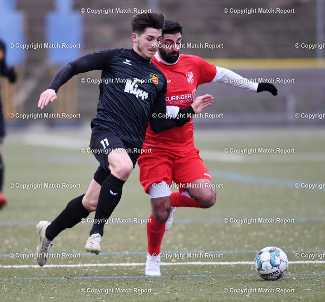 Fussball Freundschaftsspiel SG Empfingen - FC Holzhausen | Fussball 2021/2022    22.01.2022Freundschaftsspiel SG Empfingen - FC HolzhausenUwe Heckele (SG Empfingen,re) gegen Pascal Schoch (FC Holzhausen,li)FOTO: ULMER PressebildagenturxxNOxMODELxRELEASExx