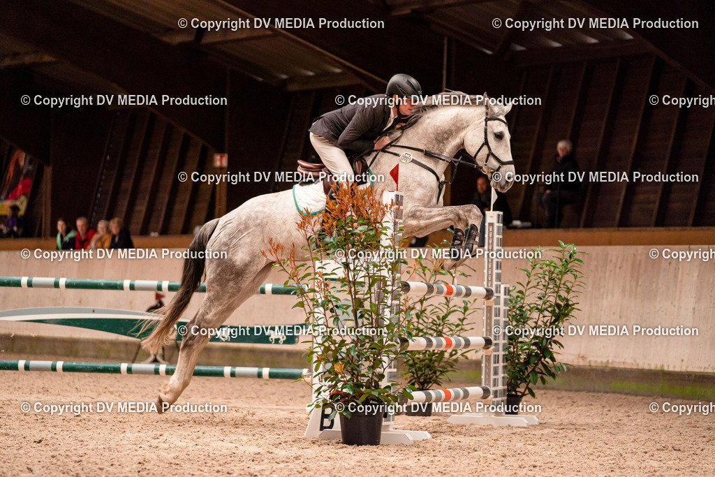 Springen Tag 1-541 | dv-media-shop - Realisiert mit Pictrs.com