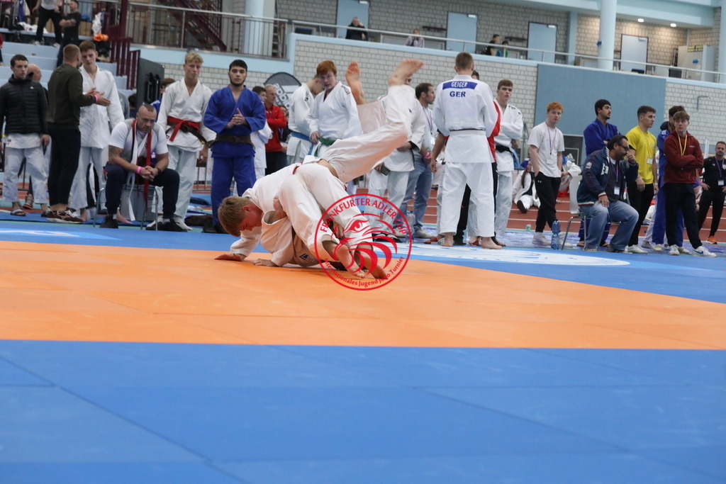 1J7A2885 | Fotos vom Adler Cup - Pictures from Adler Cup

Hier findet Ihr alle Eindrücke und großen Momente der Adler Cup Wochenenden. Here you will find all impressions and great moments of the Adler Cup weekends. - Realisiert mit Pictrs.com