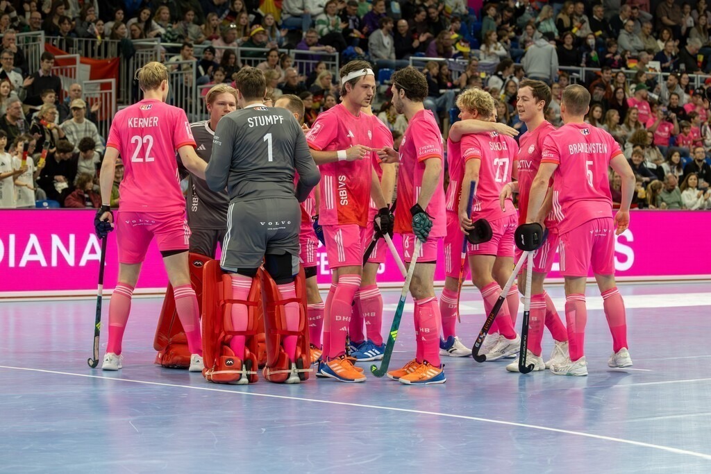 EuroHockey Indoor Championship 2026 in Heidelberg: Deutschland gegen Spanien (Vorrunde Pool B) | EuroHockey Indoor Championship 2026 in Heidelberg: Deutschland gegen Spanien (Vorrunde Pool B) - Realisiert mit Pictrs.com