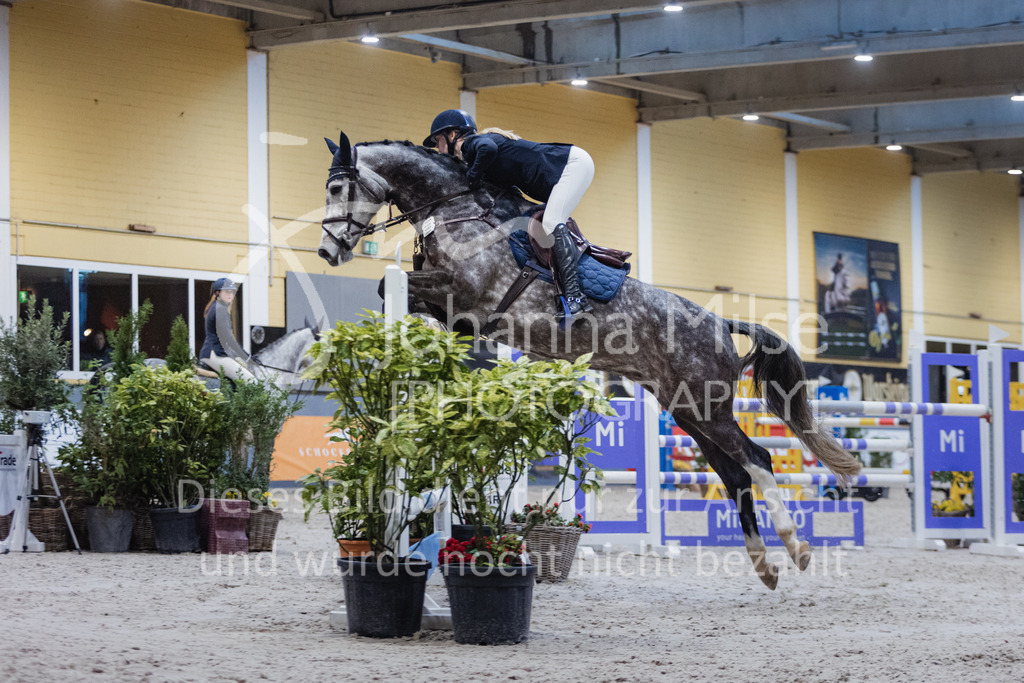 221216_Warstein_Youngster-M-444 | Deine schönsten Turniermomente als professionelle Fotos! Entdecke hochwertige Pferdesport-Fotografie im Online-Shop. Jetzt Fotos finden & bestellen!