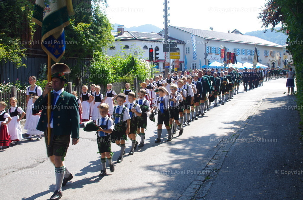 IMGP4020 | fotografiert von Axel PollmannLeonhardi Wallfahrt Benediktbeuern und Murnau, Fronleichnam, Fasching, Landschaft im Loisachtal und Benediktbeuern  - Realisiert mit Pictrs.com