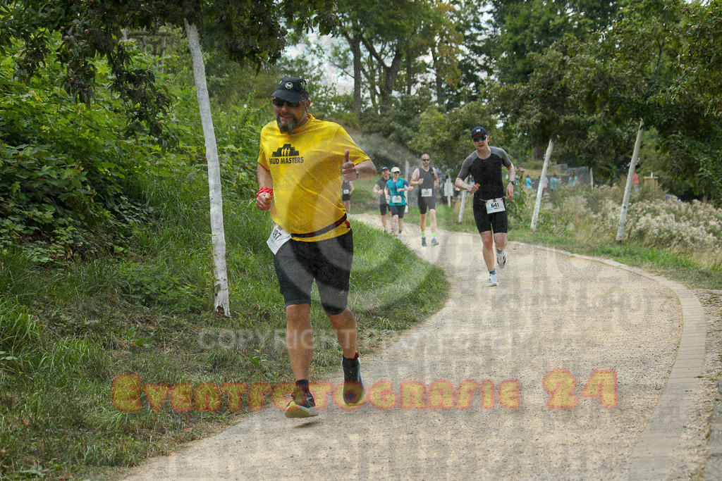 250824_1409_EX1_5170 | Sportfotografie im Rhein-Sieg Kreis, Köln, Bonn, NRW, Rheinland Pfalz, Hessen, etc. Unser Tätigkeitsfeld umfasst den Laufsport vom Volkslauf über den Marathon, Duathlon, Triathon bis zum Ultralauf wie Kölnpfad Ultra oder Schindertrail.