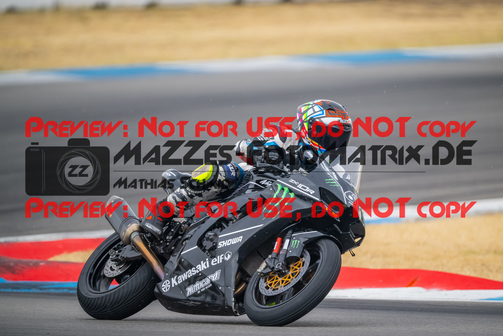 MaZZes-Fotomatrix-20260809-581980 | R1