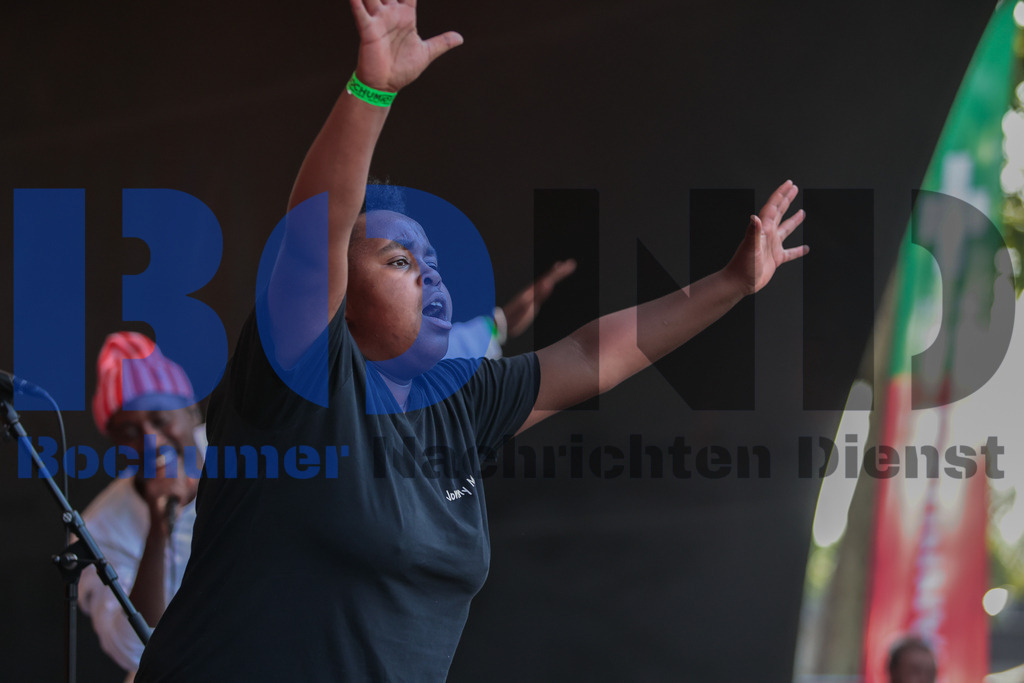 SES_BTJMAH20250704-20 | bond - Realisiert mit Pictrs.com