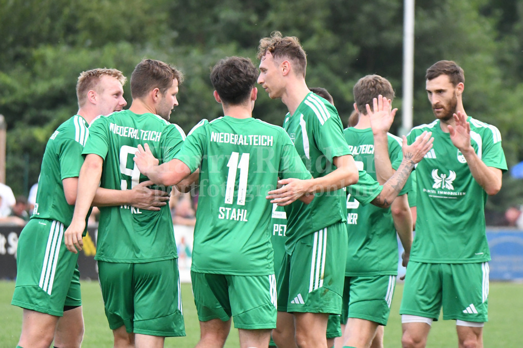 SpVgg Niederalteich : TSV Regen  | Niederalteich jubelt - Realisiert mit Pictrs.com