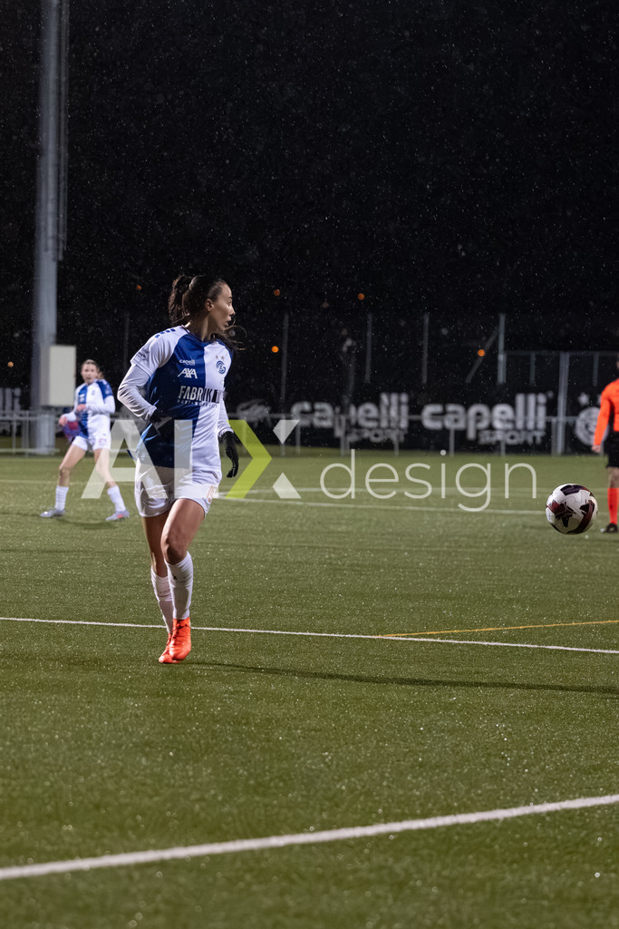 Fußball I Frauen I Saison 2025-2026 I AXA Women's Super League | Women I 14. Spieltag I Grasshoppers Club Zürich - FC Luzern I 14.02.2026 | 15 Marta Cazalla (ES) (GC Zürich) – Abwehr - Realisiert mit Pictrs.com