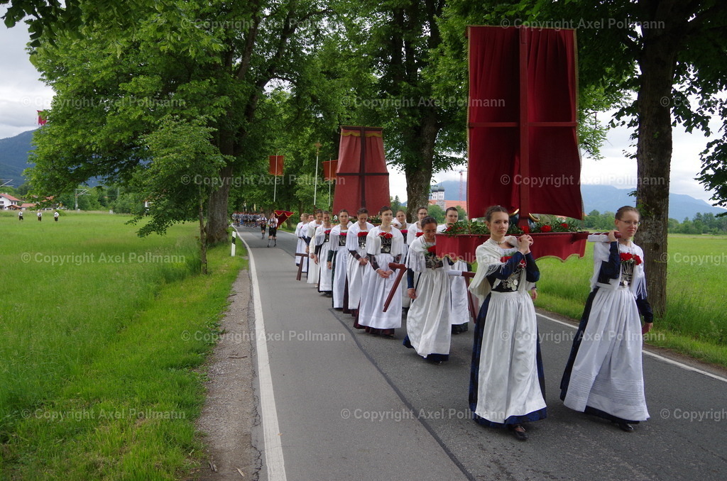 IMGP5810 | fotografiert von Axel PollmannLeonhardi Wallfahrt Benediktbeuern und Murnau, Fronleichnam, Fasching, Landschaft im Loisachtal und Benediktbeuern  - Realisiert mit Pictrs.com