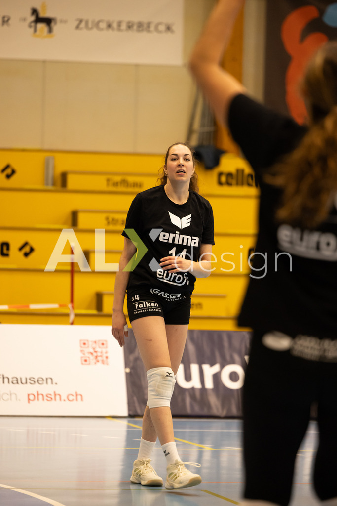 Volleyball I Frauen I Saison 2025-2026 I CEV Volleyball Challenge Cup 2026 | Women I 16th Finals I VC Kanti Schaffhausen - TJ Ostrava I 03.12.2025 | VC Kanti Schaffhausen - 14 Josipa Marković (HR) – Aussen - Realisiert mit Pictrs.com