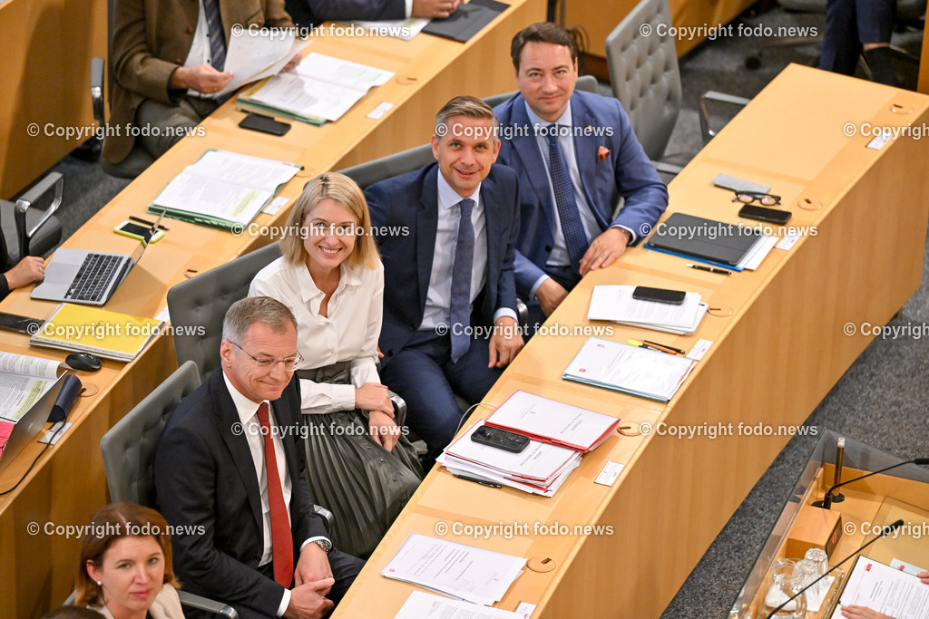 Landhaus Linz_ Promenade_ Landtagssitzung_ 19.09.2024-61 | 19.09.2024, Landhaus Linz AUT, Promenade, Landtagssitzung, im Bild LRin Michaela Langer Weninger (VP), LH Thomas Stelzer (VP, Landeshauptmann Ooe), LH-StvIn Christine Haberlander (VP), LR Wolfgang Hattmannsdorfer (VP), LH-Stv. Manfred Haimbuchner (FP)