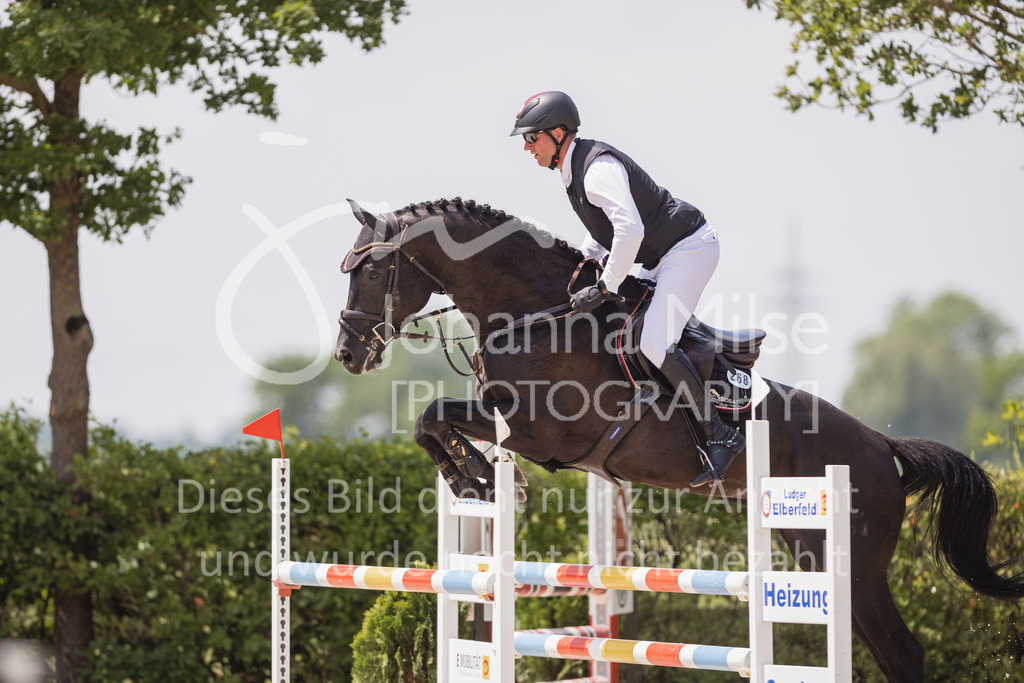 230616_Lemwerder_Springpf-L2-610 | Deine schönsten Turniermomente als professionelle Fotos! Entdecke hochwertige Pferdesport-Fotografie im Online-Shop. Jetzt Fotos finden & bestellen!